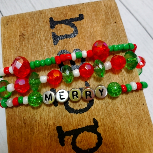 BEADED BOUTIQUE CHRISTMAS BRACELET BLI - Picture 1 of 1